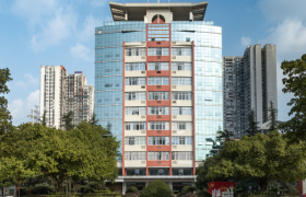 重庆开放大学报名官网：公办高校学历教育的规范化选择